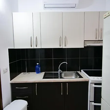 Konukevi Aria Pura Avlonya